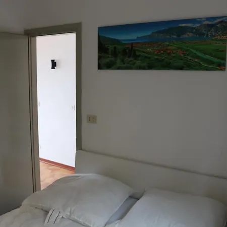 Villaggio Apartament Navene